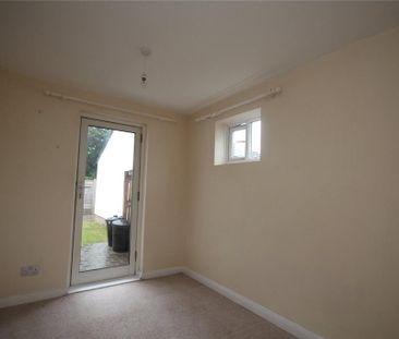 2 bedroom bungalow to rent - Photo 4
