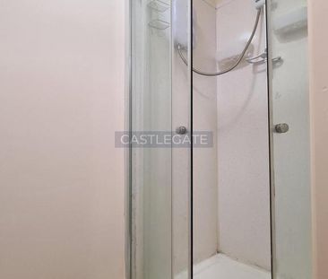 2 bedroom ground floor flat to rent - Photo 6