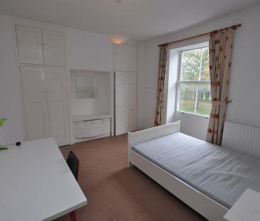 4 bedroom terraced house to rent - Photo 6