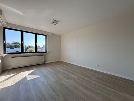 Appartement te huur in Sint-Amandsberg - Foto 3