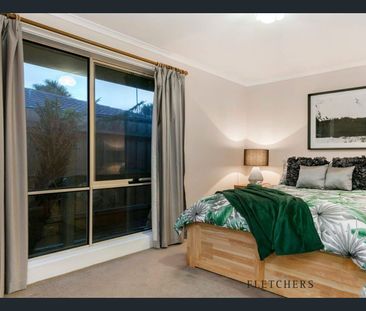 Beautiful and Spacious Family Home! - Photo 6