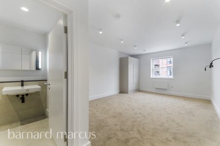 Mitcham Lane, London - Photo 2