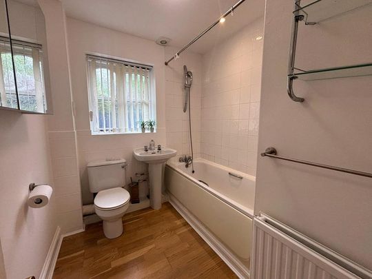 3 bedroom bungalow to rent - Photo 1