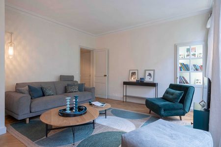 Place du Marché Saint-Honoré - Photo 3