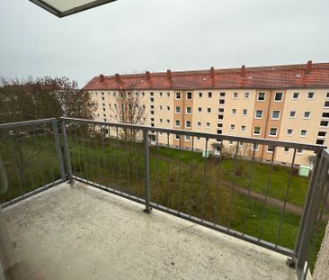 Familien und WGs aufgepasst! Schöne 3-RW mit Balkon zu vermieten! - Photo 1