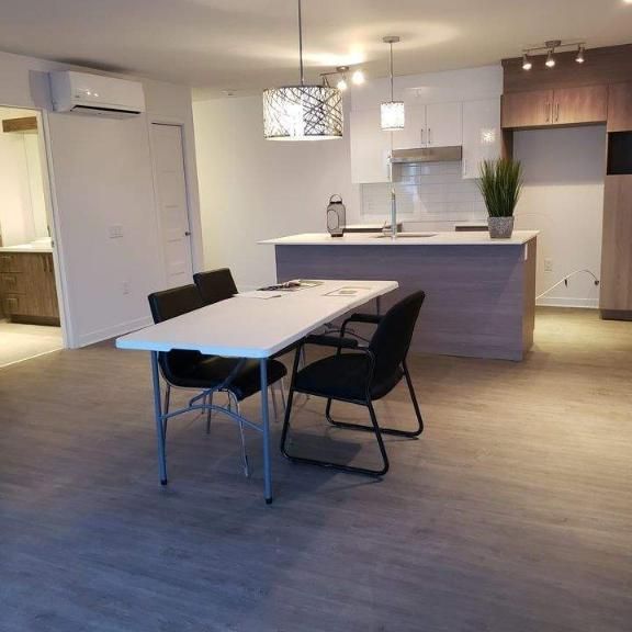 2 CH - 1 SDB - Laval - $1,750 /mo - Photo 1