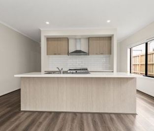 Neat 4 Bedroom in a Great Location - Photo 6