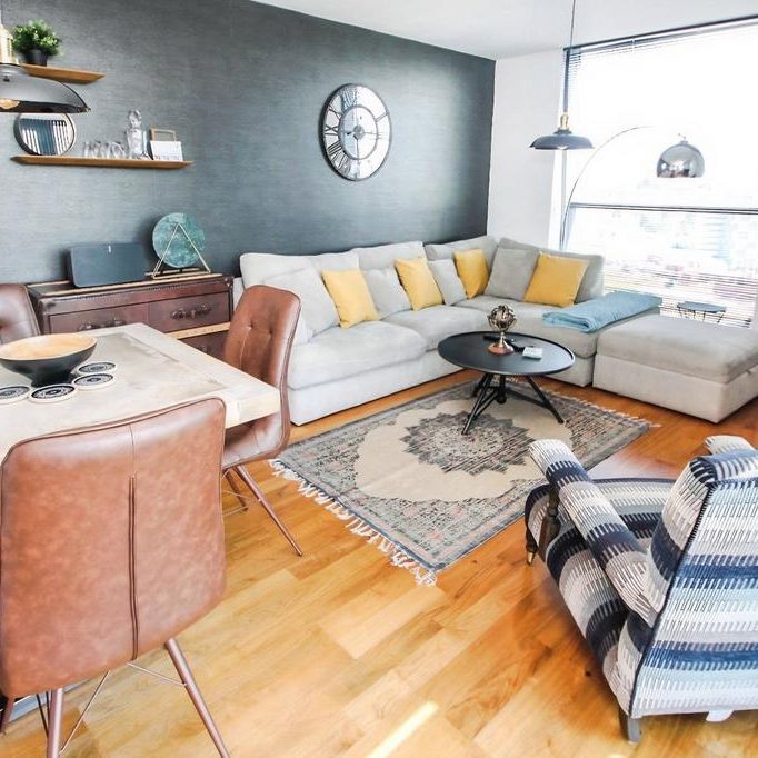 2 bedroom property to rent - Photo 1