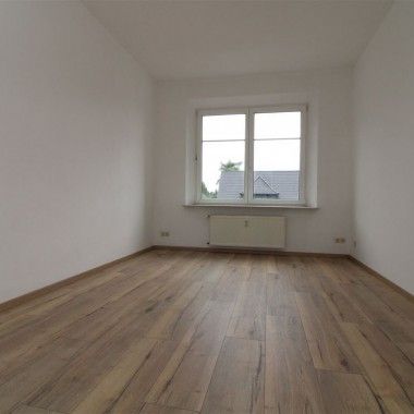 +attraktive 2-Zimmer-Wohnung mit schönem Blick! Ihr neues Wohlfühlzuhause+ - Photo 1