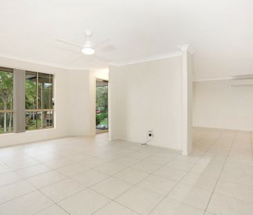 SPACIOUS FAMILY HOME INCLUDING GARDEN MAINTENANCE - Photo 1