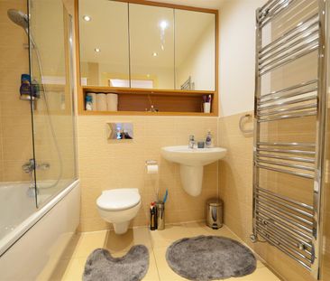 2 bedroom apartment - Photo 2