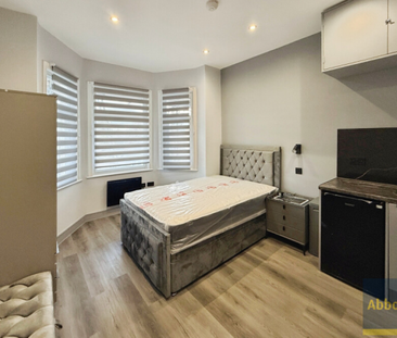 Bournemouth Park Road, Southend-on-Sea - Photo 1