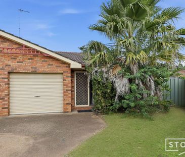 THREE BEDROOM DUPLEX IN GREAT LOCATION - Photo 5