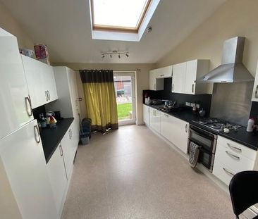 7 bedroom private hall to rent - Photo 5