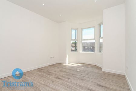 2 bed Flat for Rent - Photo 2