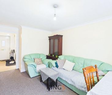 3 bedroom terraced house to rent - Photo 4