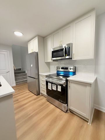 For Lease - 101 Glenroy Gilbert Drive Unit# 2, Barrhaven, Ontario - Photo 4