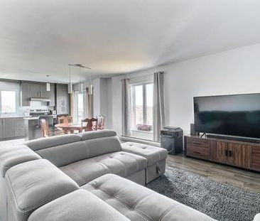 4 1/2 + bureau - Lévis (St-David), 2ième étage, air clim, 2 station... - Photo 1