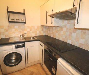 1 bedroom flat to rent - Photo 6