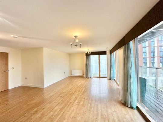 3 bedroom apartment to rent - Photo 1