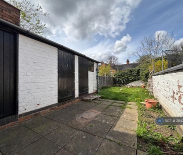 2 bedroom terraced house to rent - Photo 6