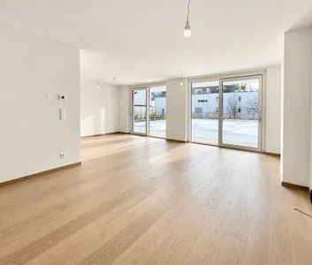 EINZIGARTIGE MIETWOHNUNG, Gartenresidenz in Döbling: 4-Zimmer, 260 m² private Grünfläche & 60 m² Sonnenterrasse - Photo 1