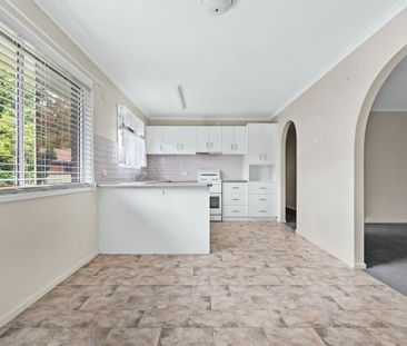 3 bedroom unit in convenient location - Photo 5