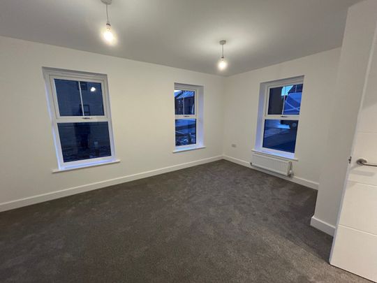 2 bedroom house to rent - Photo 1