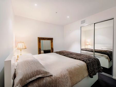 2 Bed, 1 Bath - Photo 4