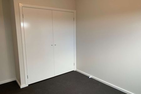 Beautiful Family Home - Photo 3