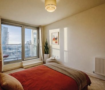 1 Bed Flat, Adagio Point, SE8 - Photo 3