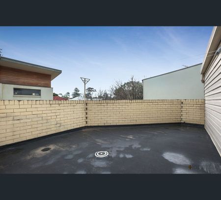 27A White Street, Mordialloc, Vic 3195 - Photo 2