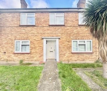 Evansdale, Rainham, RM13 8JR, Property for rent - Photo 5