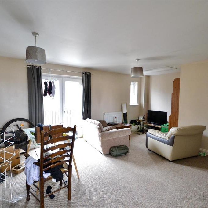 2 bedroom flat to rent - Photo 1