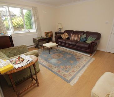 3 bedroom detached house to rent - Photo 3