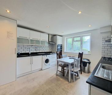 1 bedroom property to rent - Photo 2