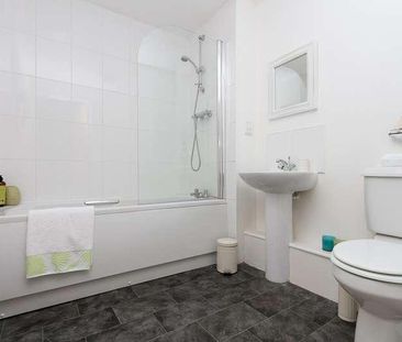 Devonshire Point, Devonshire Road, Eccles, M30 - Photo 2