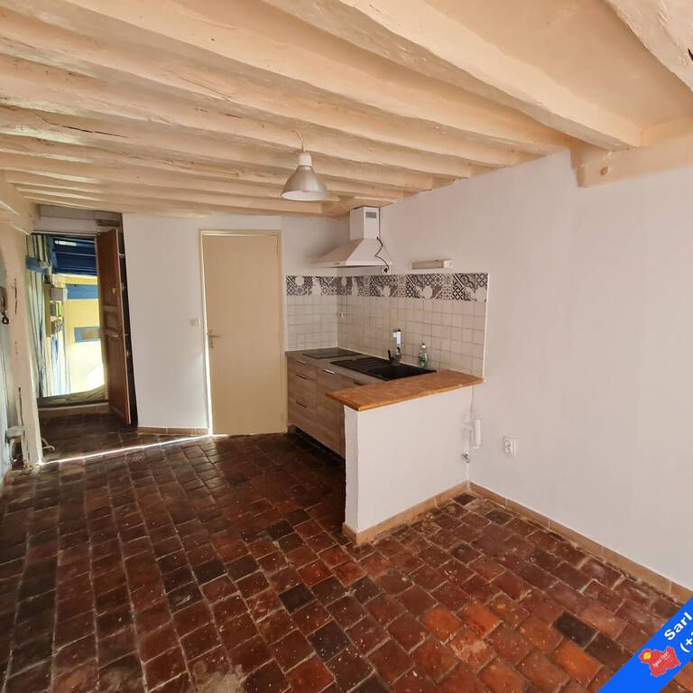 Location Appartement 1 pièce 24m² JOIGNY 89300 - Photo 1