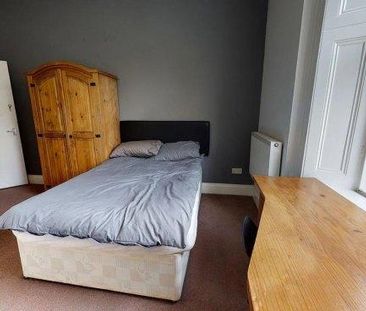 5 bedroom flat to rent - Photo 5