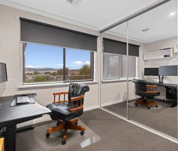 Sweeping Mountain Views, Renovated Family Home & Entertainer's Dream - Photo 2