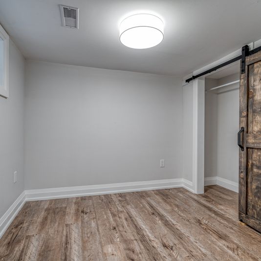 $1,399 / 1 br / 1 ba / 675 sqft 37 Garfield ave N unit 3 - Photo 1