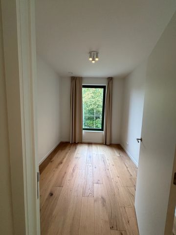 LUXUEUS NIEUWBOUWAPPARTEMENT MET SLAAPKAMER, BUREAU EN RUIM TERRAS - Photo 4
