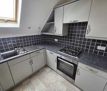 2 bedroom apartment to rent - Photo 3