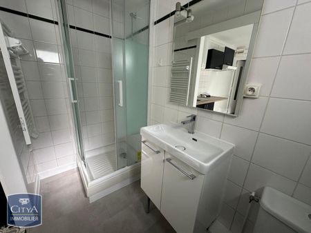 Location Maison 2 pièces 46m² CHATEAUROUX 36000 - Photo 3