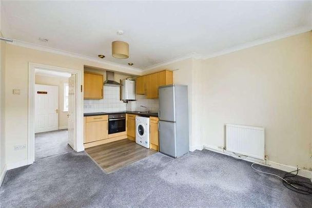 Worting Road, Basingstoke, Hampshire, RG22 - Photo 1