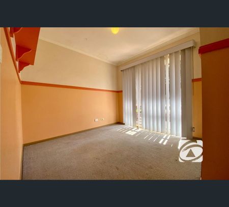18 Browtop Road, Narre Warren, Vic 3805 - Photo 4