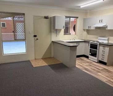 One Bedroom Apartment in Prime Location - Photo 1