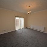 2 bed House - End Terrace for Rent - Photo 1