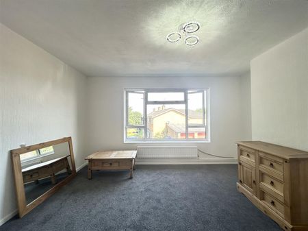 1 Bedroom Apartment To Let - Photo 5