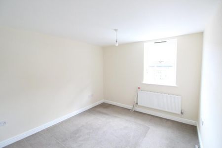 3 bedroom townhouse to rent - Photo 4